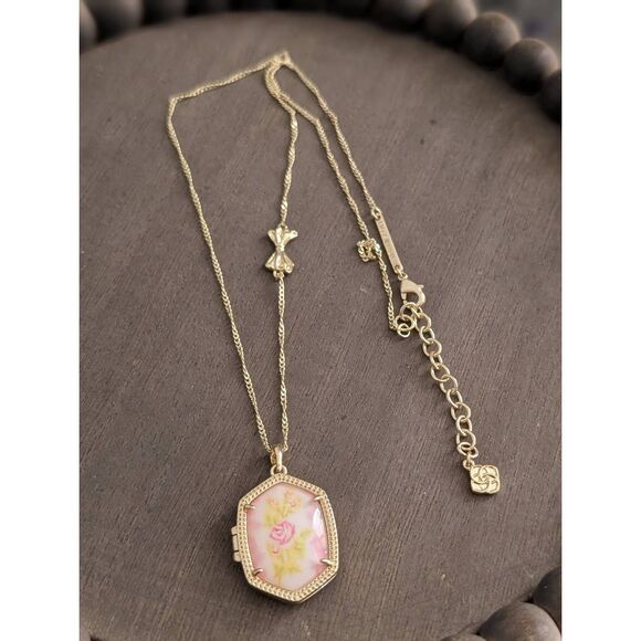 Kendra Scott Jewelry - *NWOT KENDRA SCOTT x LOVE SHACK FANCY Daphne Pink Yellow Floral Locket Necklace